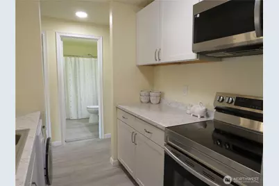 31003 14 Avenue S #B10, Federal Way, WA 98003 - Photo 4