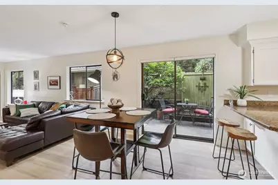 1018 4th Avenue S, Edmonds, WA 98020 - Photo 8