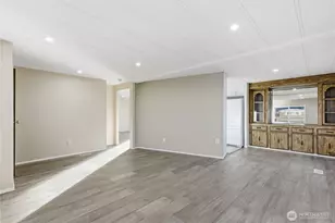 1170 Cedar Dr, Enumclaw, WA 98022 - Photo 8