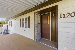 1170 Cedar Dr, Enumclaw, WA 98022 - Photo 4