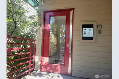 18100 15th Avenue NE #C218, Shoreline, WA 98155 - Photo 2