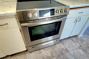 18100 15th Ave NE, Shoreline, WA 98155 - Photo 6