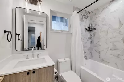 7512 43rd Avenue S #B, Seattle, WA 98118 - Photo 8