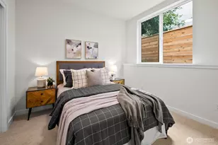 318 D Bellevue Ave E, Seattle, WA 98102 - Photo 16