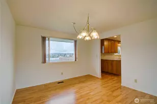 1032 E Robinhood Dr, Arlington, WA 98223 - Photo 10