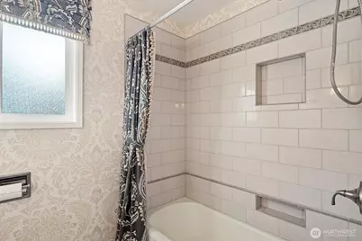 415 Bodine Road, Kelso, WA 98626 - Photo 16