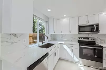 9213 1st Drive SE, Everett, WA 98208 - Photo 8