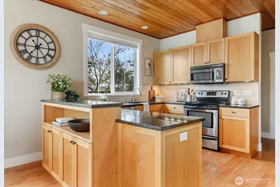 603 NW Wilkes Street, Coupeville, WA 98239 - Photo 10