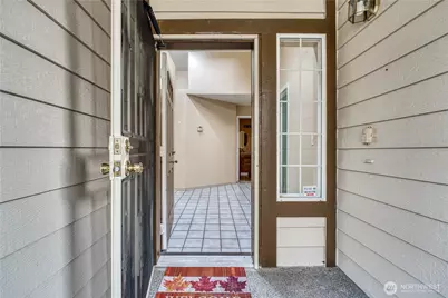 1048 NW Gladiola Court, Silverdale, WA 98383 - Photo 4