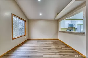 1048 NW Gladiola Ct, Silverdale, WA 98383 - Photo 10