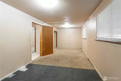 1620 E Columbia Avenue, Tacoma, WA 98404 - Photo 10