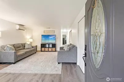 12027 157th Street Ct E, Puyallup, WA 98374 - Photo 2