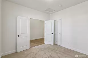 2412 NE 2nd Ct, Battle Ground, WA 98604 - Photo 6