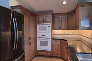 2329 W Smith St, Seattle, WA 98119 - Photo 6