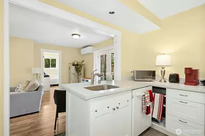 9359 31st Place SW, Seattle, WA 98126 - Photo 6