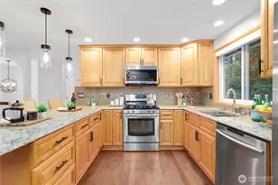 1822 171st Pl SE, Bothell, WA 98012 - Photo 6