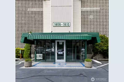 1808 S 118th Street #102, Seattle, WA 98168 - Photo 2