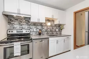 1808 S 118th St, Seattle, WA 98168 - Photo 6