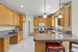 16715 NE 5th St, Vancouver, WA 98684 - Photo 4