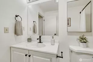 2501 Canterbury Ln E, Seattle, WA 98112 - Photo 20