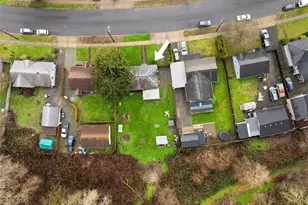 3404 SE 5th St, Renton, WA 98058 - Photo 2