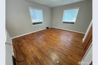 2001 NE 177th Street, Shoreline, WA 98155 - Photo 8