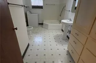 2001 NE 177th St, Shoreline, WA 98155 - Photo 12