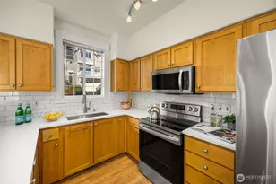 23120 SE Black Nugget Rd, Issaquah, WA 98029 - Photo 10