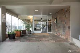 308 E Republican St, Seattle, WA 98102 - Photo 26