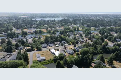 789 Island Circle SE, Ocean Shores, WA 98569 - Photo 28