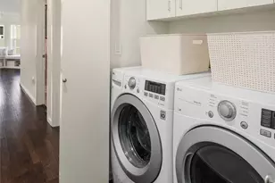 500 Aloha St, Seattle, WA 98109 - Photo 22