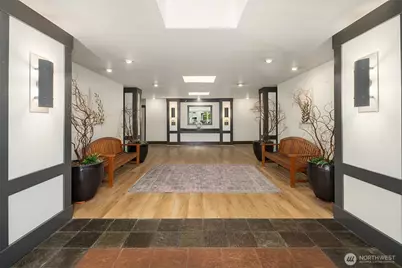 500 Aloha Street #E307, Seattle, WA 98109 - Photo 2