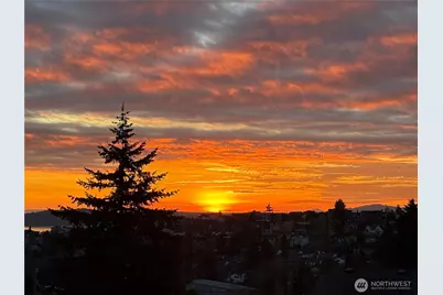 2901 28th Avenue W, Seattle, WA 98199 - Photo 36