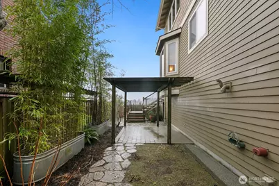 2901 28th Avenue W, Seattle, WA 98199 - Photo 28