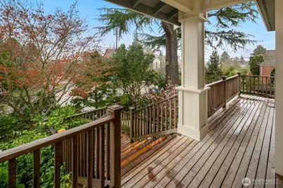 2901 28th Avenue W, Seattle, WA 98199 - Photo 2
