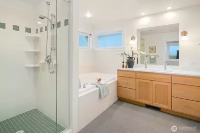 2901 28th Avenue W, Seattle, WA 98199 - Photo 20