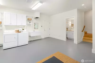 2901 28th Avenue W, Seattle, WA 98199 - Photo 26