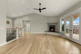 327 23rd St NE, East Wenatchee, WA 98802 - Photo 8