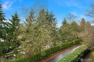 11058 NE 33rd Pl, Bellevue, WA 98004 - Photo 16