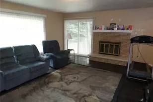 32 NE Tremont Dr, College Place, WA 99324 - Photo 4