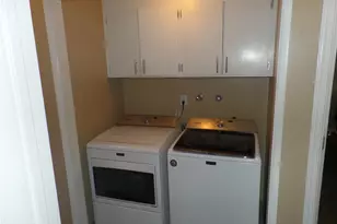 32 NE Tremont Dr, College Place, WA 99324 - Photo 8