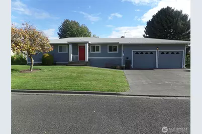 32 NE Tremont Drive, College Place, WA 99324 - Photo 1