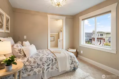 740 N 82nd Street, Seattle, WA 98103 - Photo 18