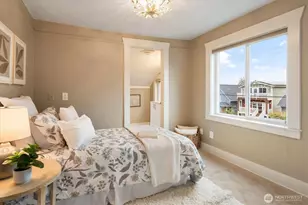 740 N 82nd St, Seattle, WA 98103 - Photo 18