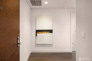 583 Battery St, Seattle, WA 98121 - Photo 16