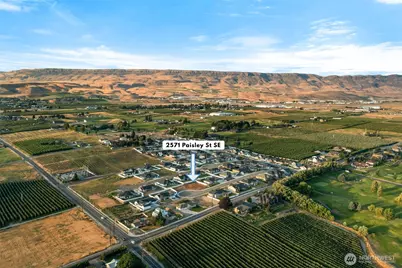 2571 Paisley Street SE, East Wenatchee, WA 98802 - Photo 2
