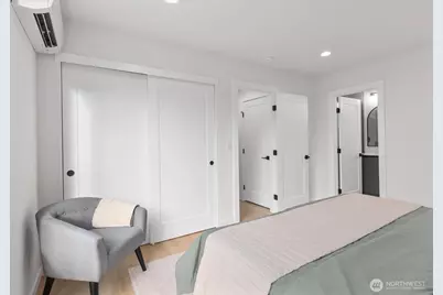 3118 Queen Anne Avenue N, Seattle, WA 98119 - Photo 4