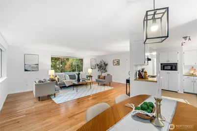 3811 NE 117th St, Seattle, WA 98125 - Photo 8