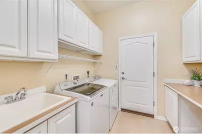 12115 Big Leaf Way NE, Redmond, WA 98053 - Photo 32