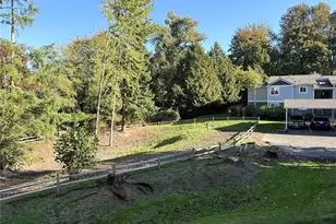 250 NW Dogwood St, Issaquah, WA 98027 - Photo 20